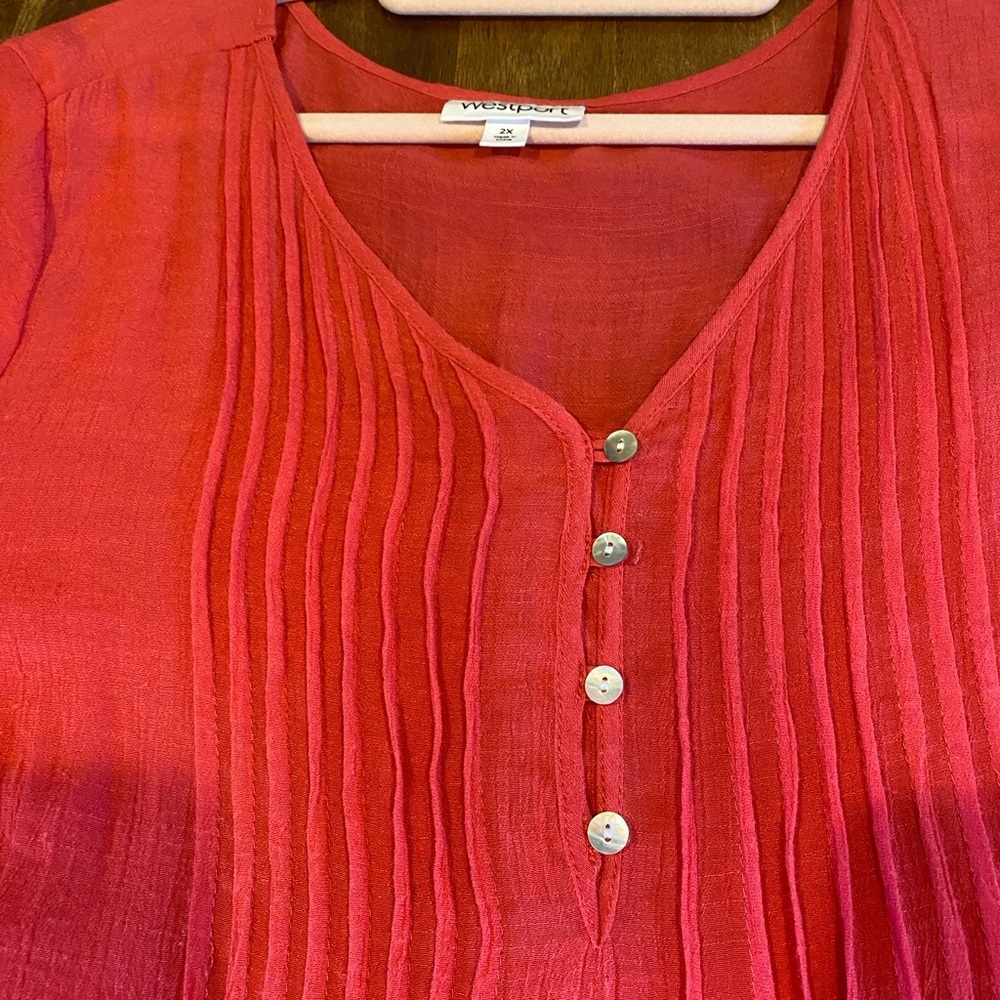 Westport Red 3/4 Sleeve Pleated Blouse - Picture 4 of 6